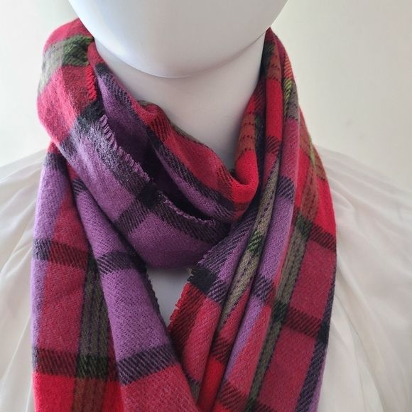 Scarf - Picture 9 of 9